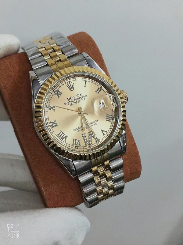 ブランド時計側面デザイン